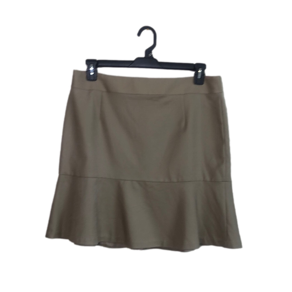 New BANANA REPUBLIC Women's 14 Khaki Ruffle Hem Skirt Classic Neutral Schoolgirl